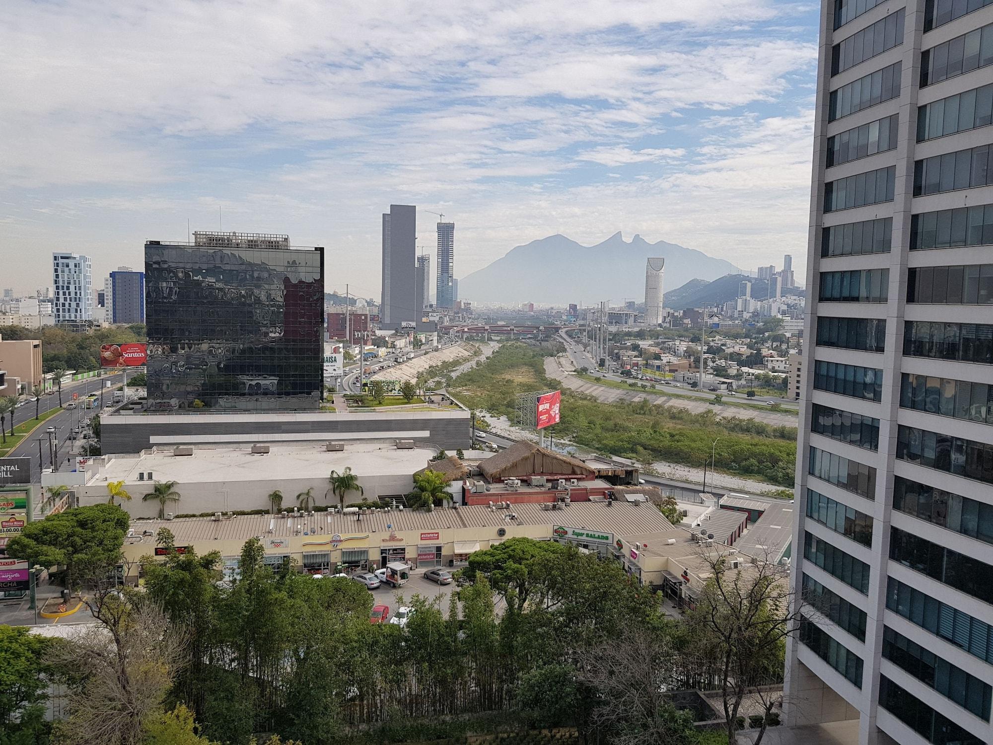Courtyard Monterrey San Jeronimo Hotel Ngoại thất bức ảnh
