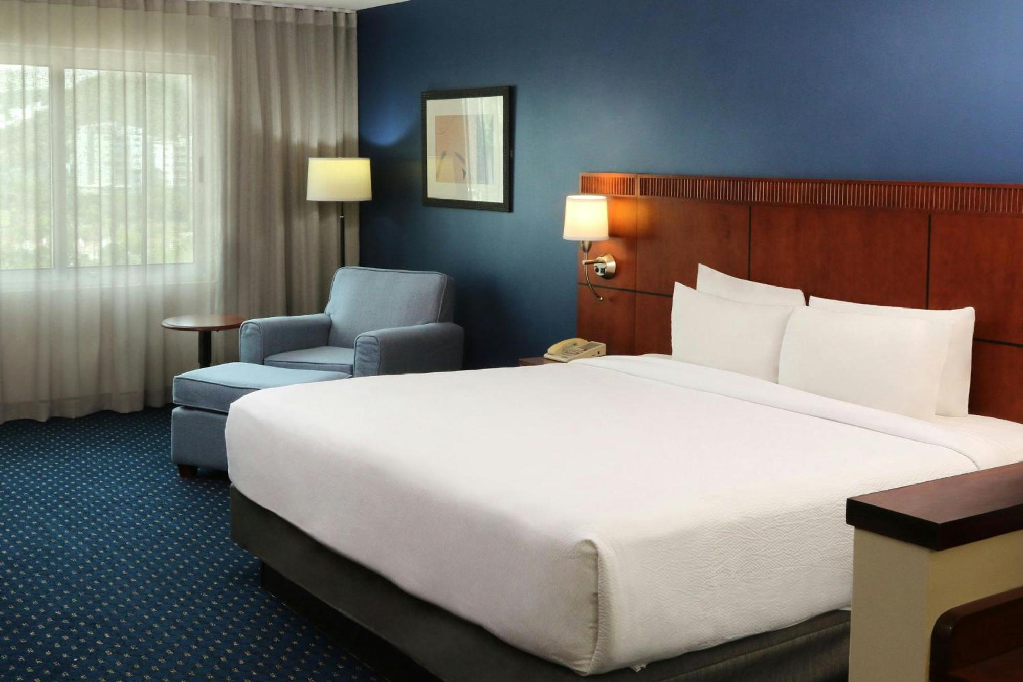 Courtyard Monterrey San Jeronimo Hotel Ngoại thất bức ảnh